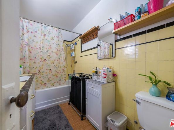 2426 W Avenue 33, Los Angeles CA 90065