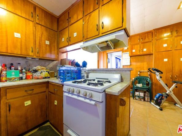 2426 W Avenue 33, Los Angeles CA 90065