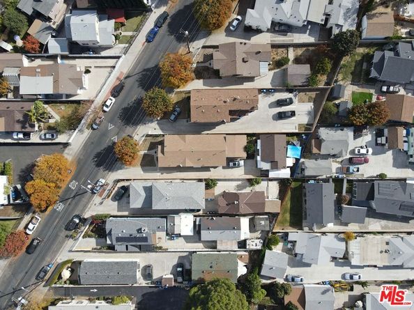 2426 W Avenue 33, Los Angeles CA 90065