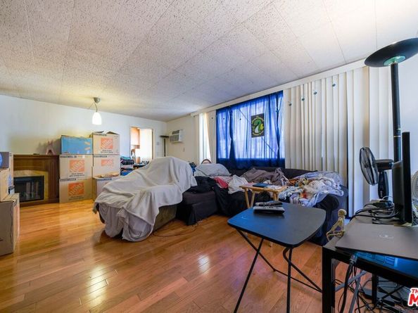 2426 W Avenue 33, Los Angeles CA 90065