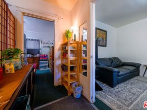 2426 W Avenue 33, Los Angeles CA 90065