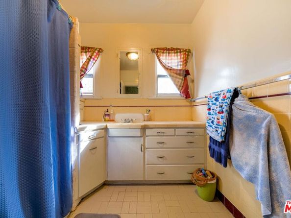 2426 W Avenue 33, Los Angeles CA 90065