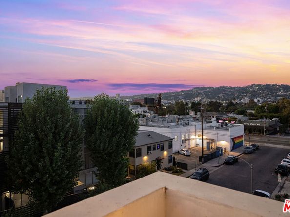 118 N Kings Road PH3, Los Angeles CA 90048
