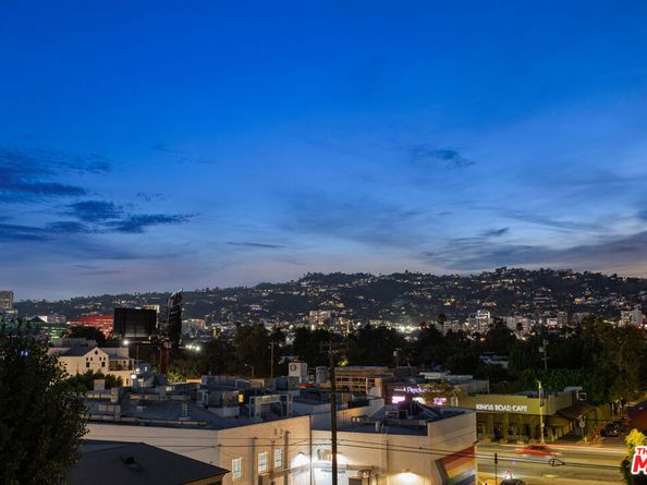 118 N Kings Road PH3, Los Angeles CA 90048