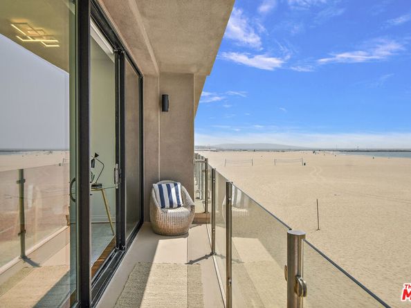 1 Northstar Street 202, Marina Del Rey CA 90292