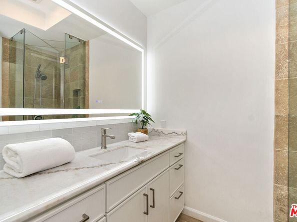 1 Northstar Street 202, Marina Del Rey CA 90292