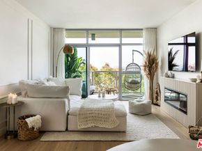13700 Marina Pointe Drive 704, Marina Del Rey CA 90292