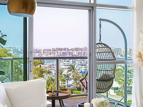 13700 Marina Pointe Drive 704, Marina Del Rey CA 90292