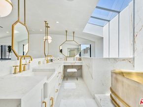 15 Reef Street, Marina Del Rey CA 90292