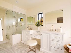 4818 Bonvue Avenue, Los Angeles CA 90027