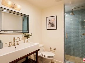 4818 Bonvue Avenue, Los Angeles CA 90027