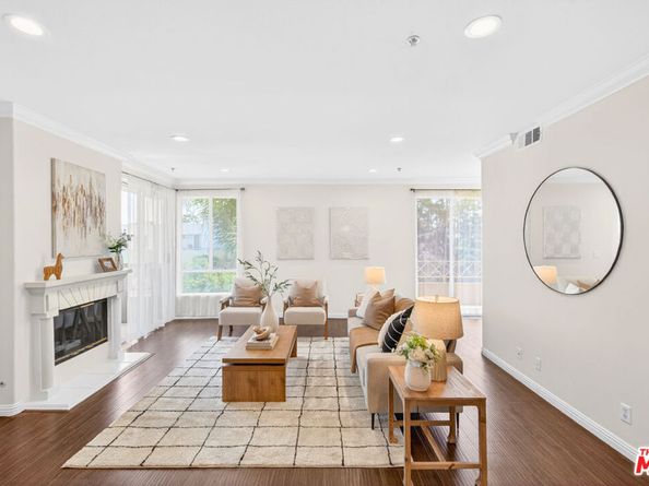 333 Westminster Avenue 402, Los Angeles CA 90020