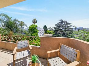 333 Westminster Avenue 402, Los Angeles CA 90020