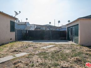 530 W 89th Street, Los Angeles CA 90044