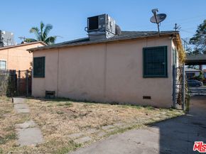 530 W 89th Street, Los Angeles CA 90044