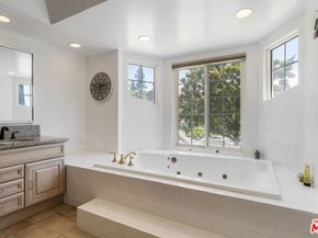 16155 Otsego Street, Encino CA 91436