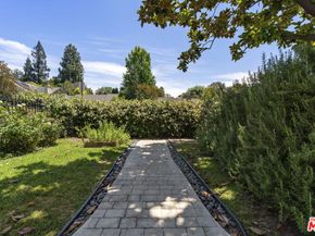 16155 Otsego Street, Encino CA 91436