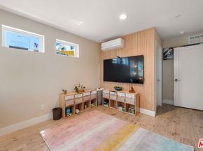 2911 W Exposition Place 1, Los Angeles CA 90018