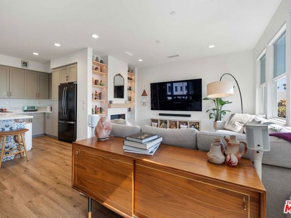 2911 W Exposition Place 1, Los Angeles CA 90018