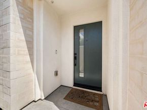 2911 W Exposition Place 1, Los Angeles CA 90018