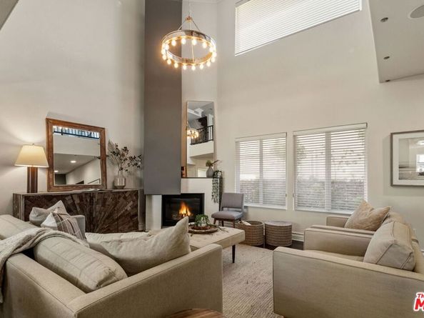 1717 S Barrington Avenue 103, Los Angeles CA 90025