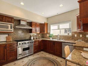 1717 S Barrington Avenue 103, Los Angeles CA 90025