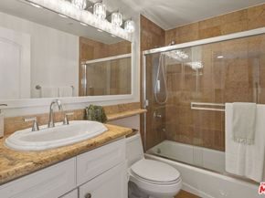 1717 S Barrington Avenue 103, Los Angeles CA 90025