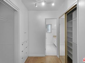 6740 Springpark Avenue 101, Los Angeles CA 90056