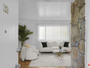 6740 Springpark Avenue 101, Los Angeles CA 90056