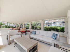 6859 Pear Tree, Carlsbad CA 92011