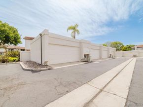 6859 Pear Tree, Carlsbad CA 92011