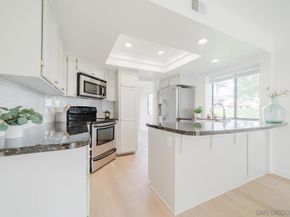 6859 Pear Tree, Carlsbad CA 92011