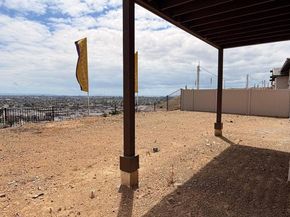 7795 La Mesa Summit Dr, La Mesa CA 91941