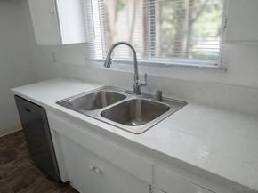 10609 Jimenez, Sylmar CA 91342