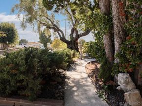 10609 Jimenez, Sylmar CA 91342