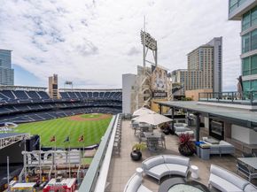 325 7Th 2304, San Diego CA 92101