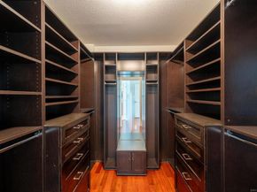 325 7Th 2304, San Diego CA 92101