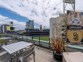 325 7Th 2304, San Diego CA 92101