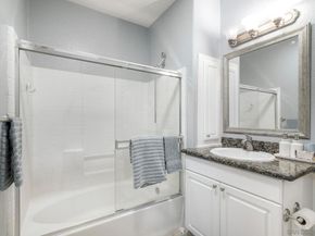 9253 Regents Rd. A305, La Jolla CA 92037