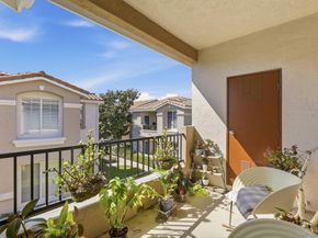 10766 Sabre Hill Dr 258, San Diego CA 92128