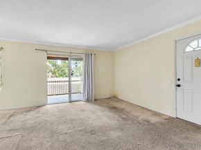 8620 Via Mallorca H, La Jolla CA 92037