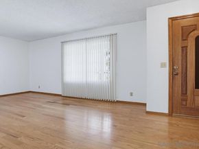 8495 Flanders, San Diego CA 92126