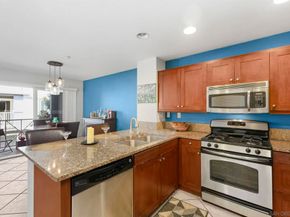 3549 Shoreline Bluff Lane, San Diego CA 92110
