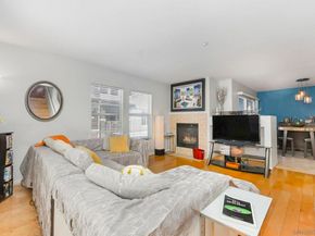 3549 Shoreline Bluff Lane, San Diego CA 92110