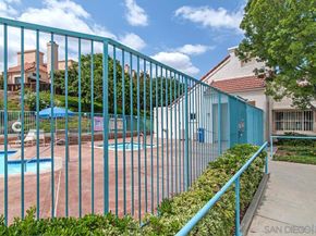 12083 Calle de Montana 219, El Cajon CA 92019