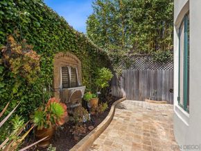 7964 Prospect Place, La Jolla CA 92037