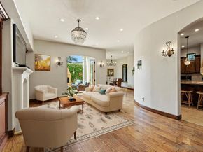 7964 Prospect Place, La Jolla CA 92037