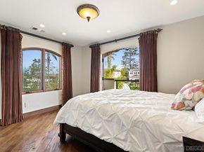 7964 Prospect Place, La Jolla CA 92037
