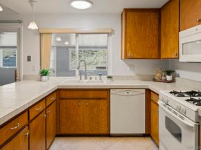 9152 Lakeview Rd, Lakeside CA 92040