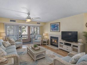7263 Camino Degrazia 33, San Diego CA 92111